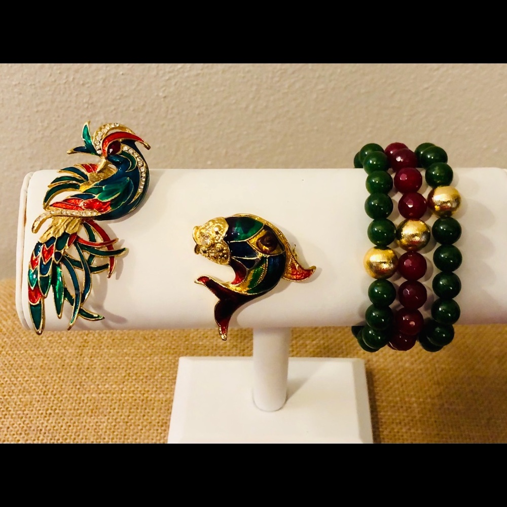 Beautiful Bundle of 2 Brooches and 3 Bracelets.